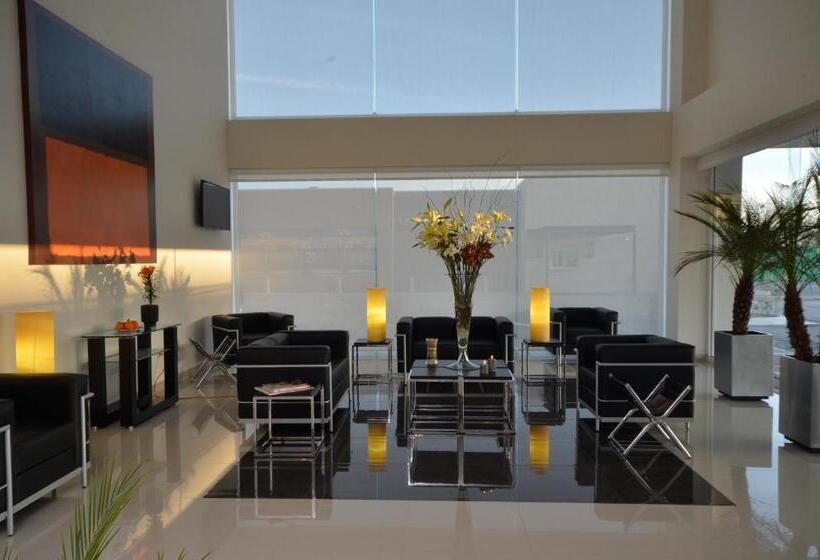فندق Mision Express Monterrey Aeropuerto La Fe