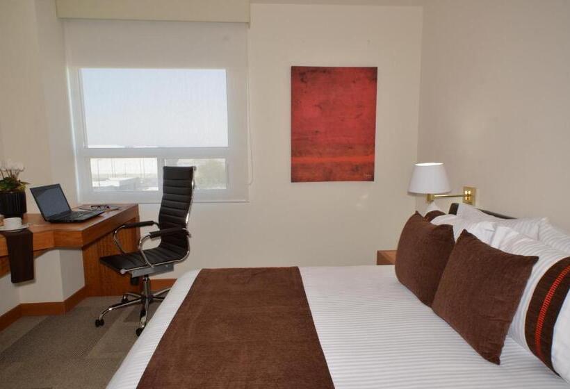فندق Mision Express Monterrey Aeropuerto La Fe