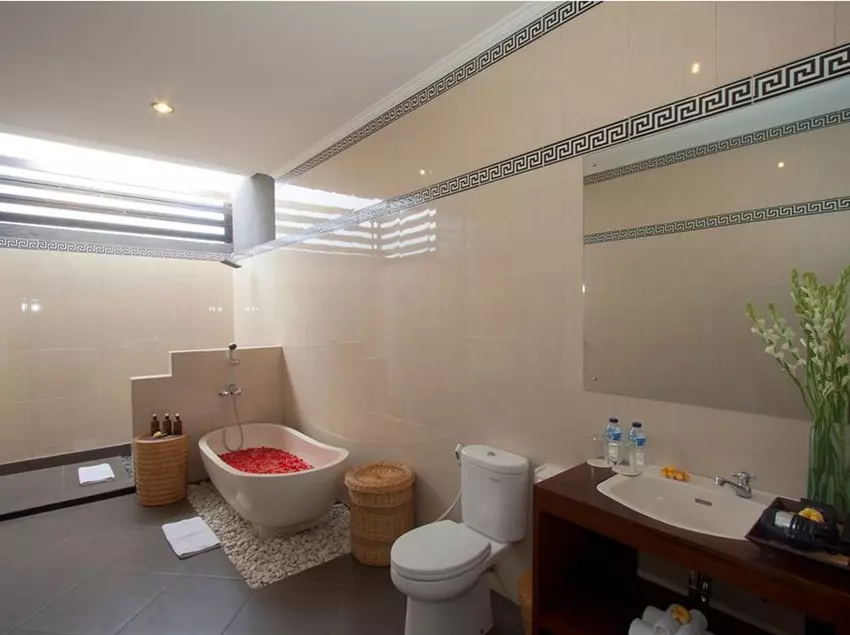 ホテル Villa Biru