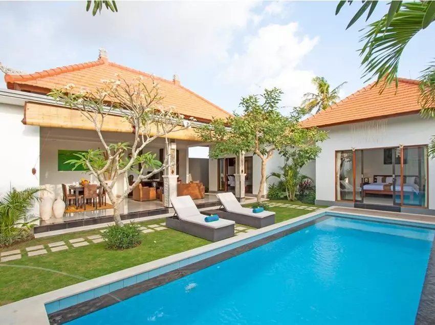 ホテル Villa Biru