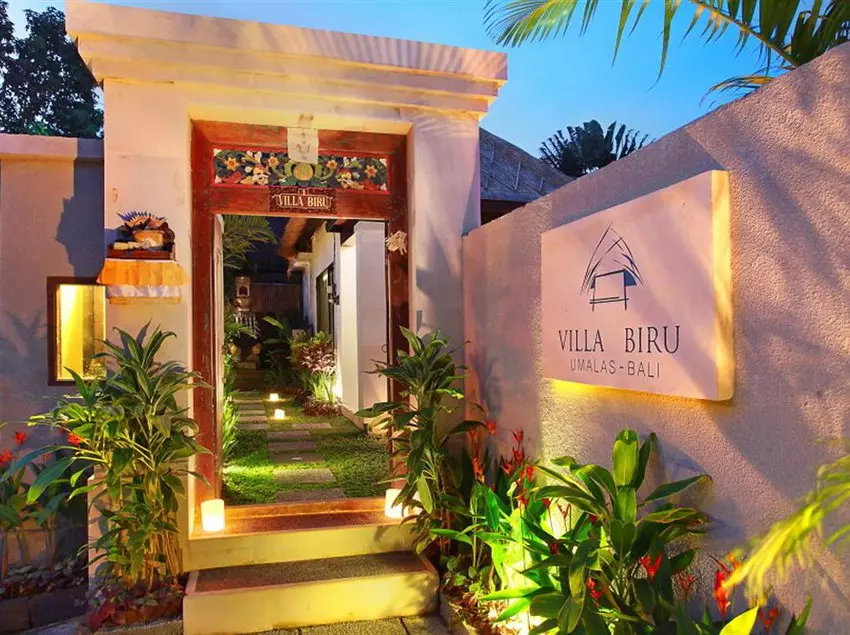 ホテル Villa Biru