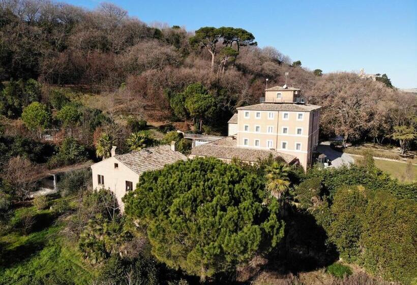 Hotel Villa Lattanzi