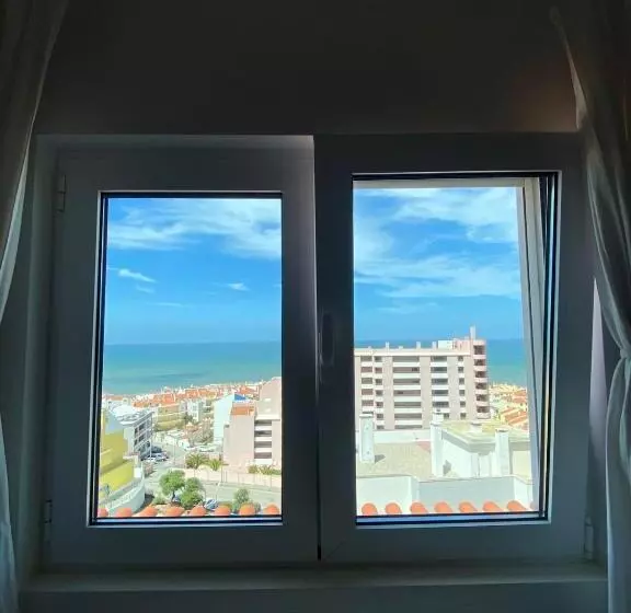 ユースホステル Arthouse Surf Ericeira