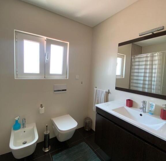 ユースホステル Arthouse Surf Ericeira