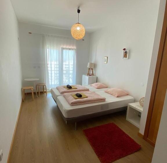 ユースホステル Arthouse Surf Ericeira