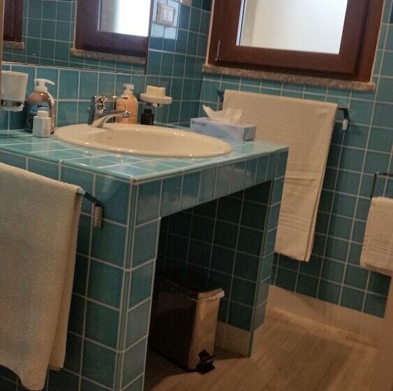 تختخواب و صبحانه Calacaterina Guest House