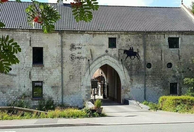 مبيت وإفطار La Ferme Des Templiers