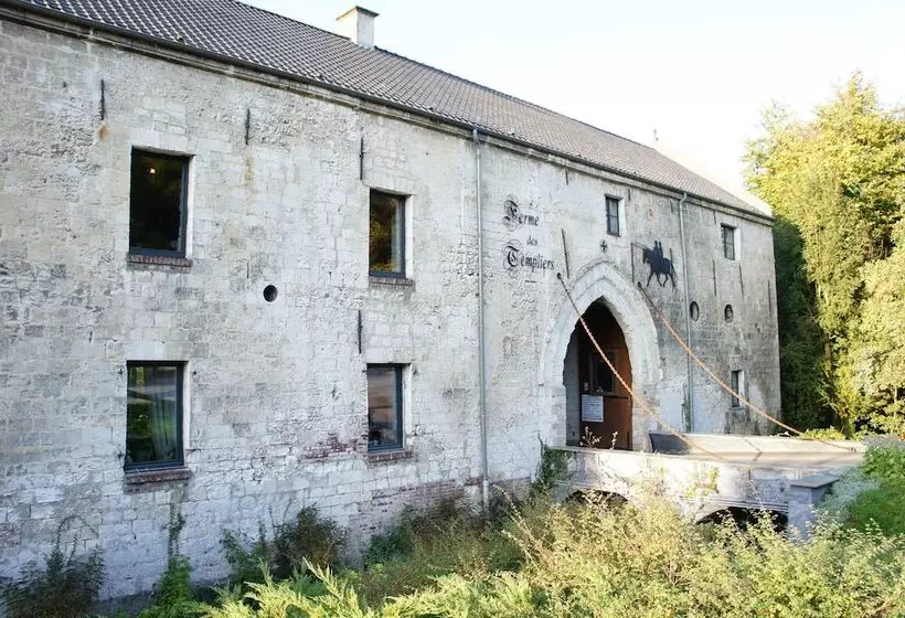 ベッドアンドブレックファースト La Ferme Des Templiers