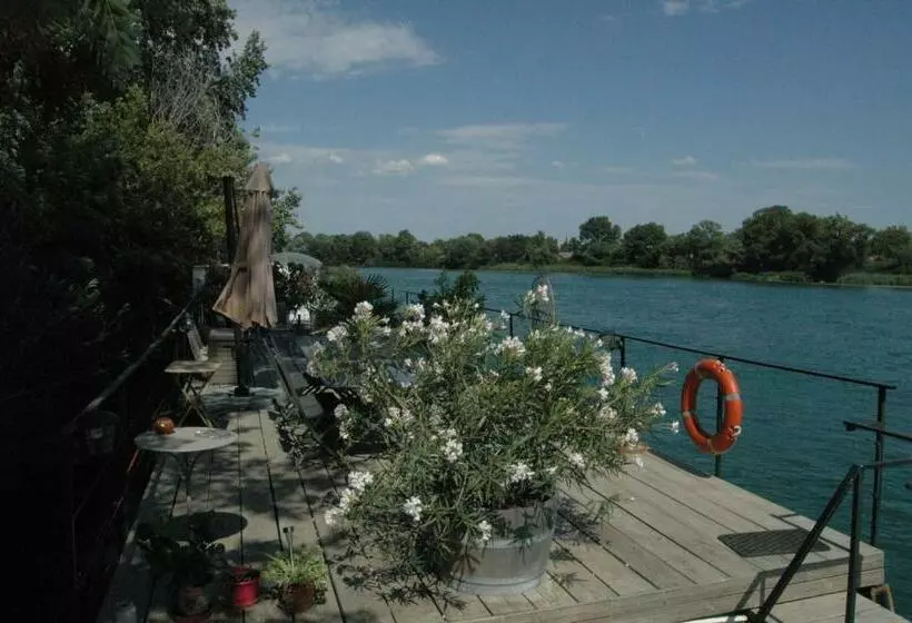 تختخواب و صبحانه Pã©niche Espoir Bulle