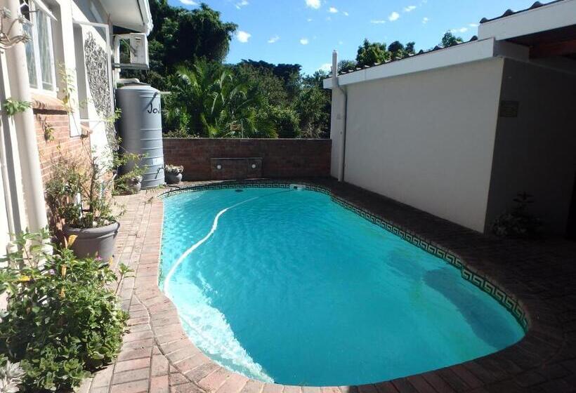 Eagle S Nest B&b/self Catering