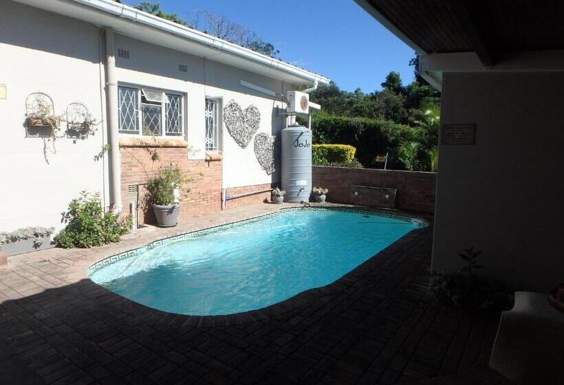 Eagle S Nest B&b/self Catering