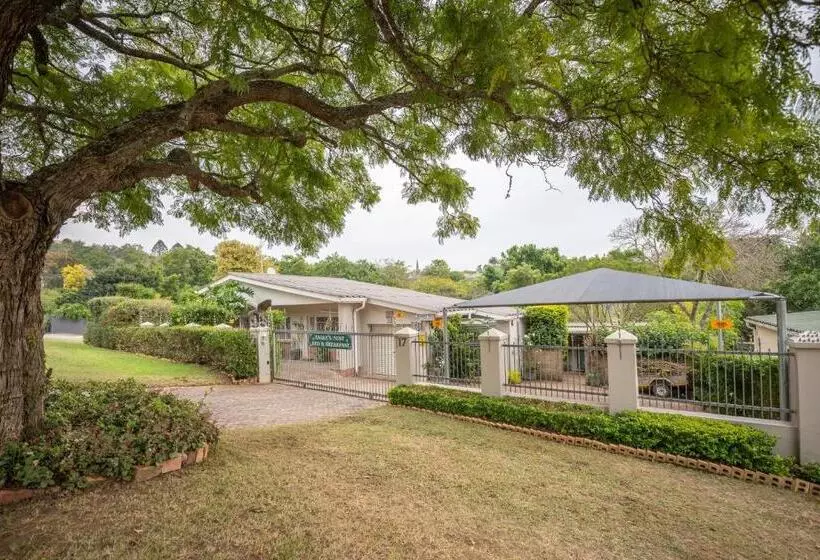 Eagle S Nest B&b/self Catering