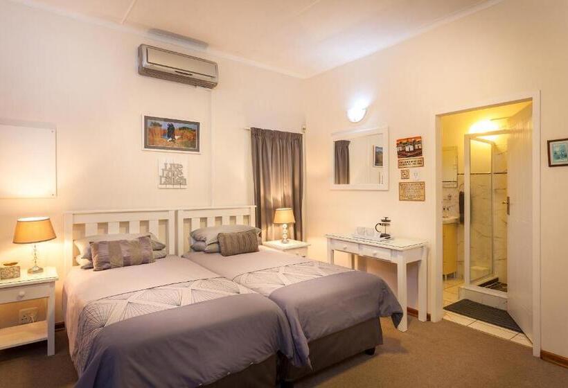 Eagle S Nest B&b/self Catering