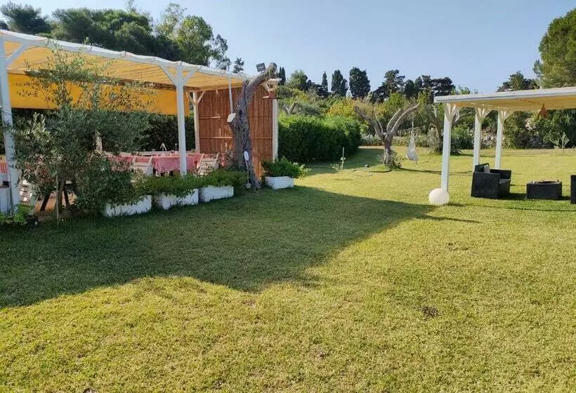 ホテル Agriturismo Massaro Pietro