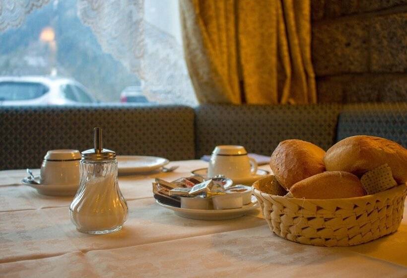 호텔 Edelweiss Alpine Nature