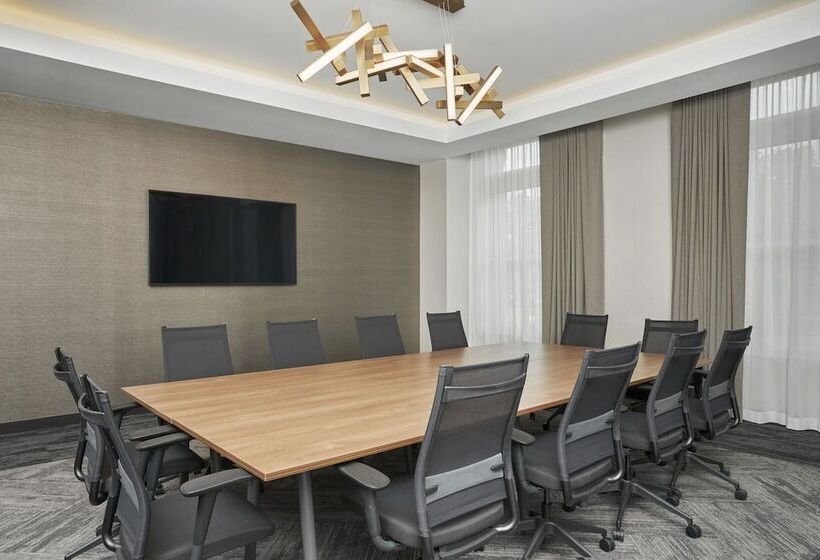 בית מלון כפרי Hyatt House Chicago Medical/university District