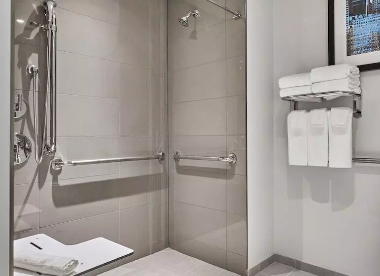 هتل Hyatt House Chicago Medical/university District