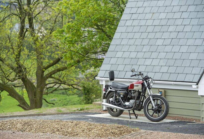 酒店 The Poltimore Pods