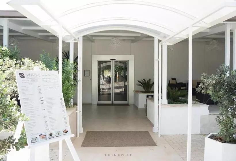 Hotel Universo