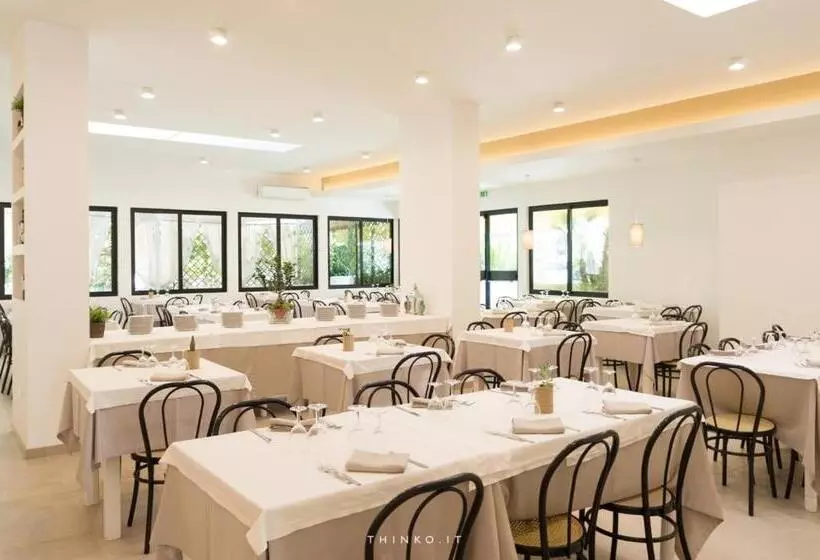 Hotel Universo