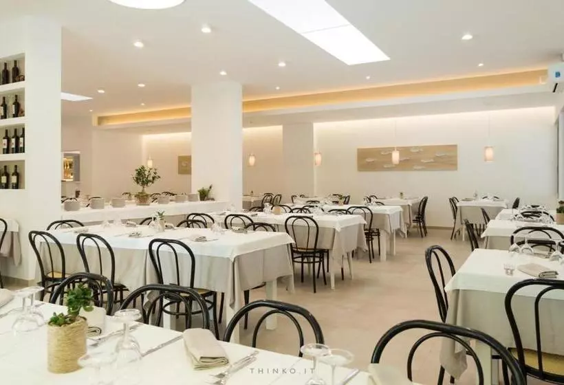 Hotel Universo