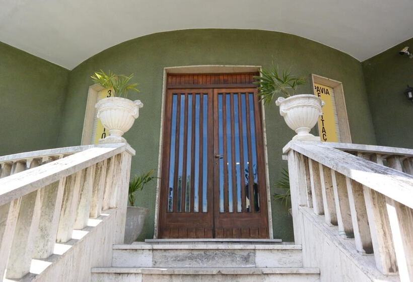 پانسیون Pavia Affittacamere