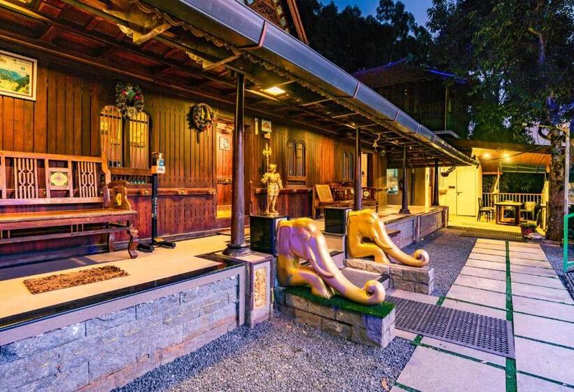 منتجع Castillo De Woods