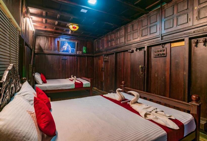 منتجع Castillo De Woods