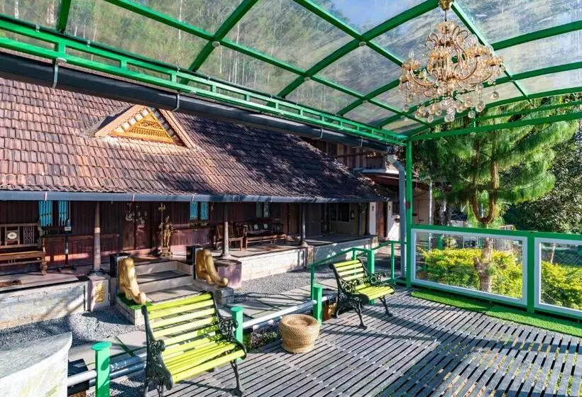 Lomakeskus Castillo De Woods