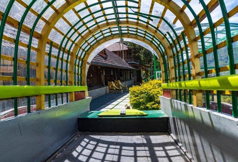 منتجع Castillo De Woods