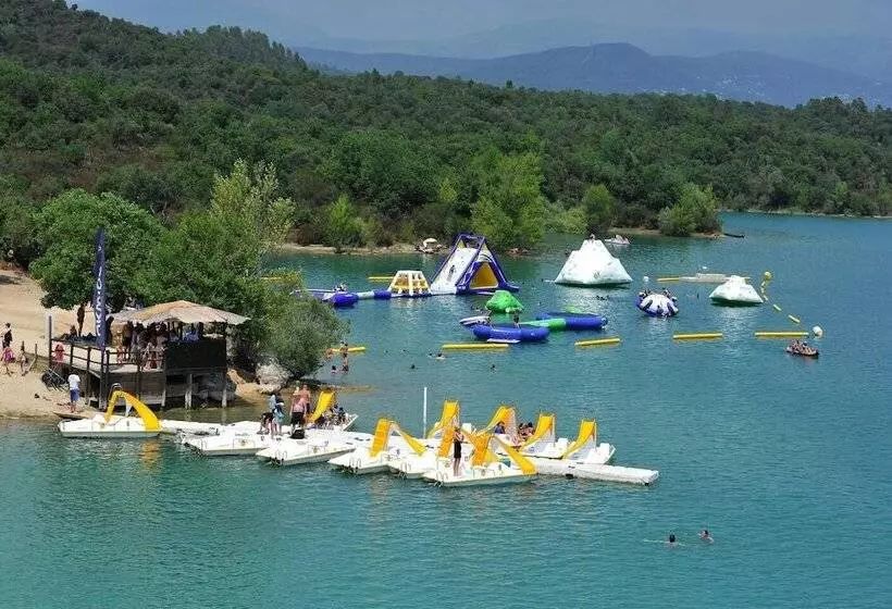 ベッドアンドブレックファースト Les Gites Du Lac   Chambre D Hotes