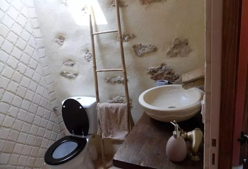 ベッドアンドブレックファースト Les Gites Du Lac   Chambre D Hotes