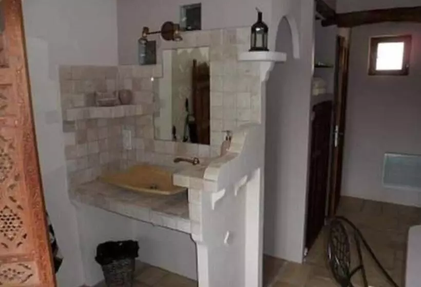 ベッドアンドブレックファースト Les Gites Du Lac   Chambre D Hotes