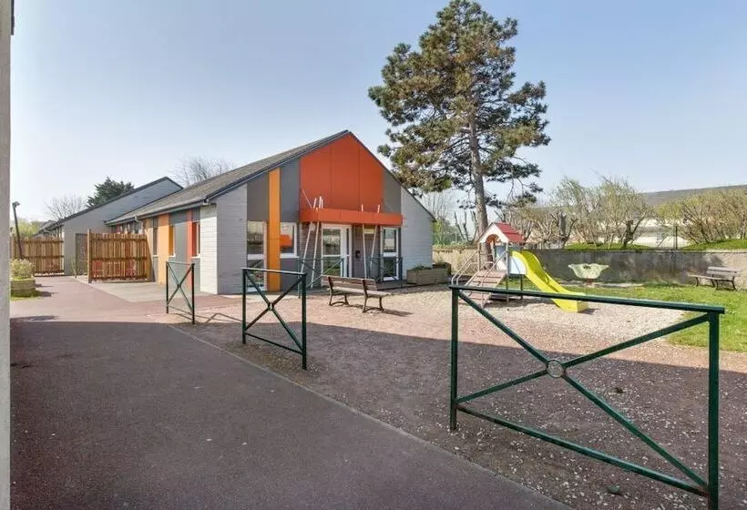 ホテル Hôtel Club Les Tourelles