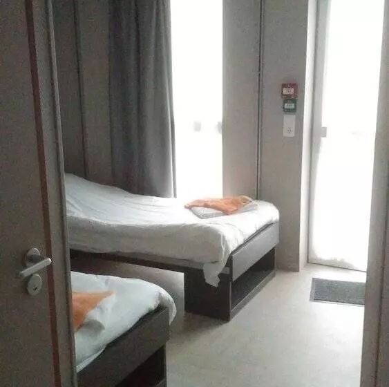 ホテル Hôtel Club Les Tourelles