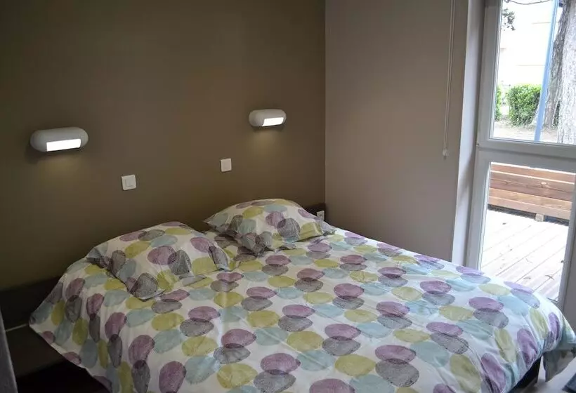 ホテル Hôtel Club Les Tourelles