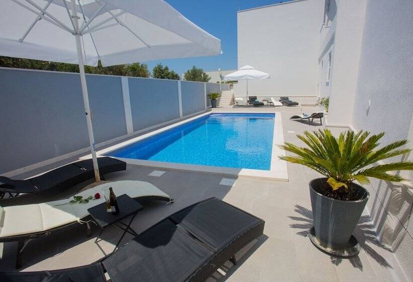 בית מלון כפרי Paradise Punta