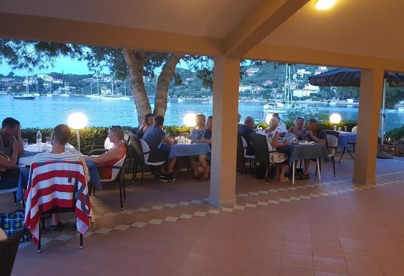 בית מלון כפרי Paradise Punta