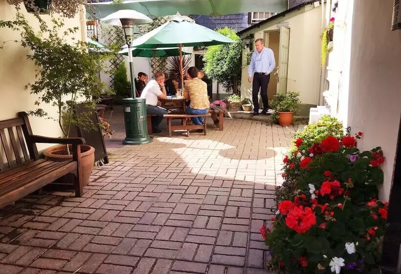 Hotelli The White Hart