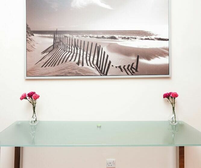 بنسيون Private Ensuite Room Liverpool Street