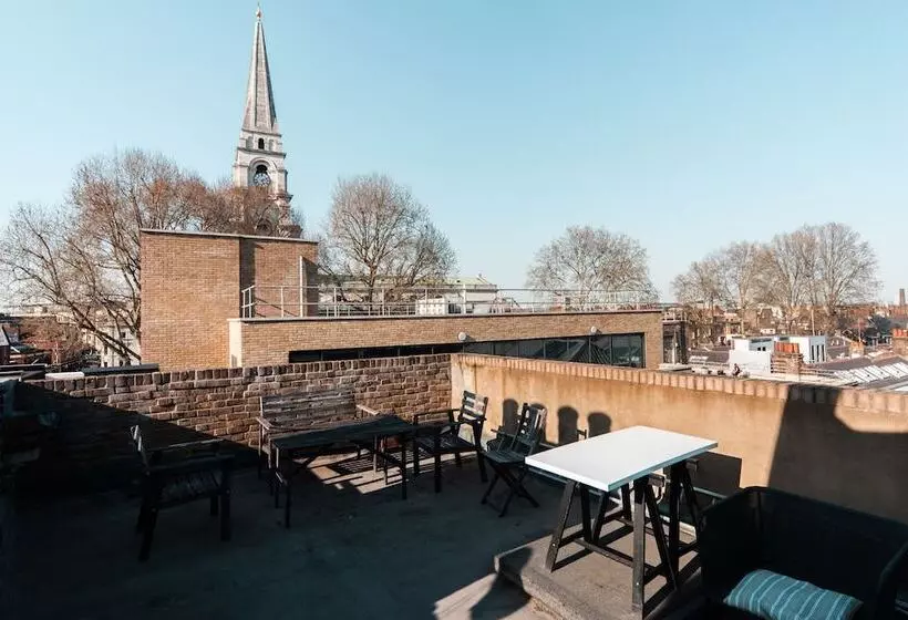 Majatalo Private Ensuite Room Liverpool Street