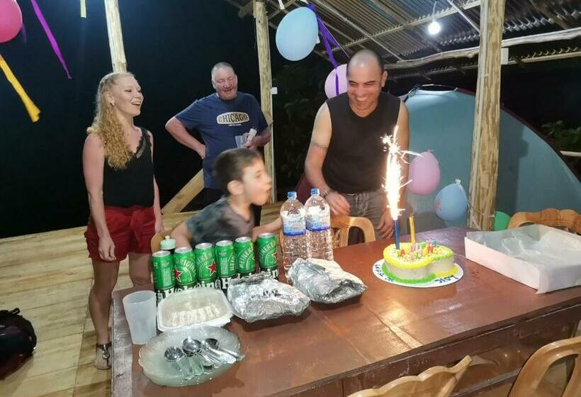 ベッドアンドブレックファースト Aqua Rooms