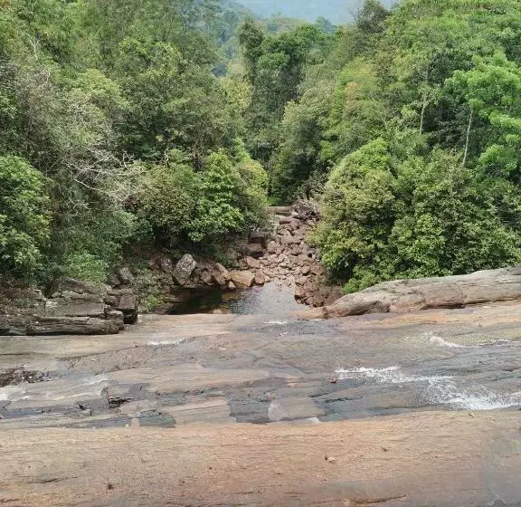 Aamiaismajoitus (B&B) Aqua Rooms