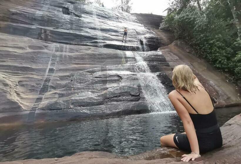 ベッドアンドブレックファースト Aqua Rooms