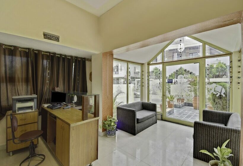 هتل Treebo Trip Jaipur House