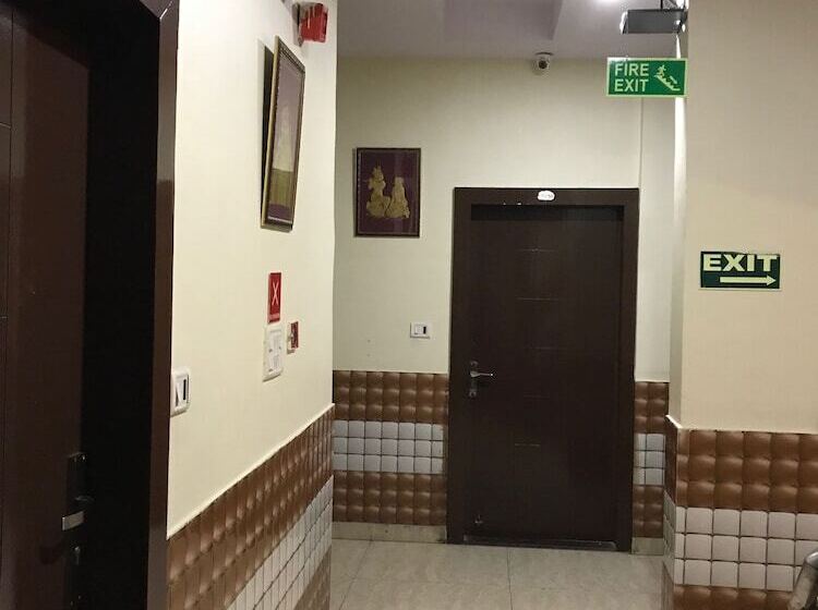 Hotelli Noble International