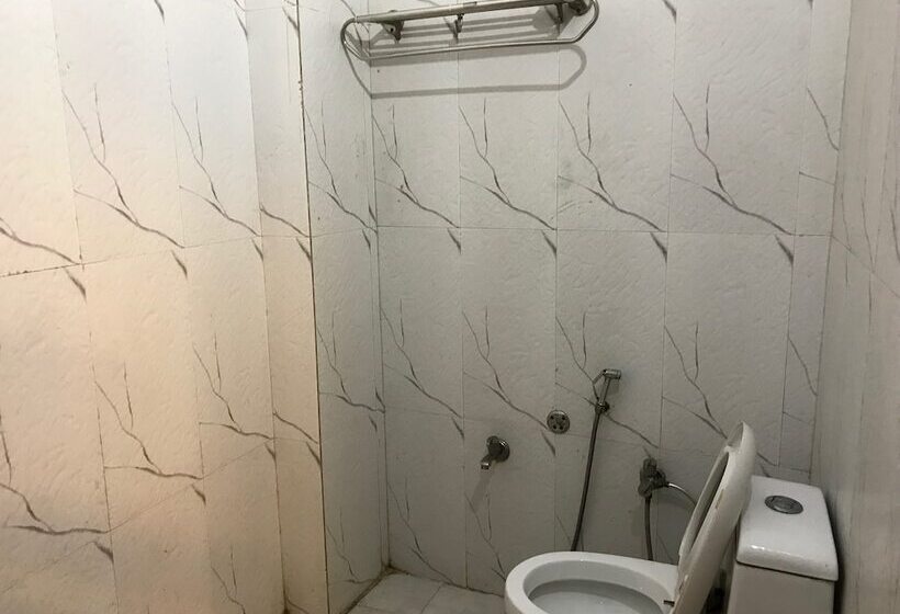 Hotelli Noble International