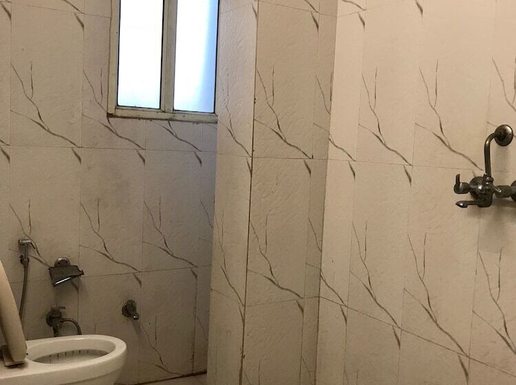 Hotelli Noble International