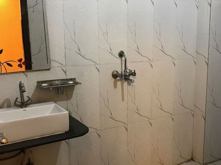 Hotelli Noble International