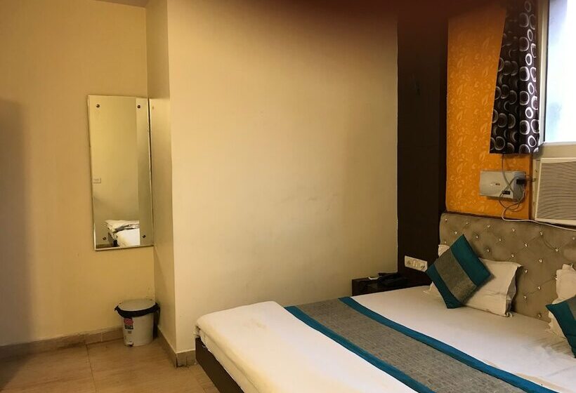 Hotelli Noble International